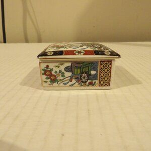 + Vintage Imari Heritage Mint Square Porcelain Trinket Box Asian Floral Japan 3”